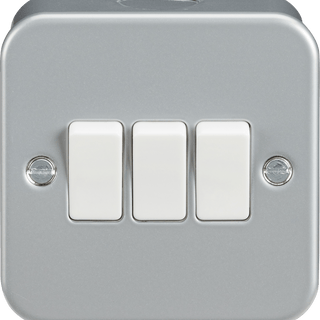 Knightsbridge Metal Clad 10AX 3G 2 Way Switch - M4000