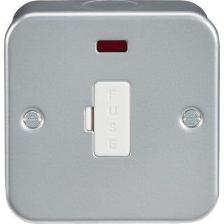 Knightsbridge Metal Clad 13A Fused Spur Unit with Neon - M6000N